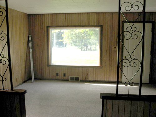 Property photo 3 - Auction - 3 Bedroom Cape Cod
